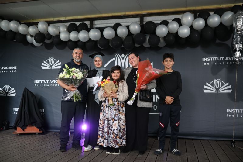 2023-2024 İbn-i Sina Enstitüsü Mezuniyeti
