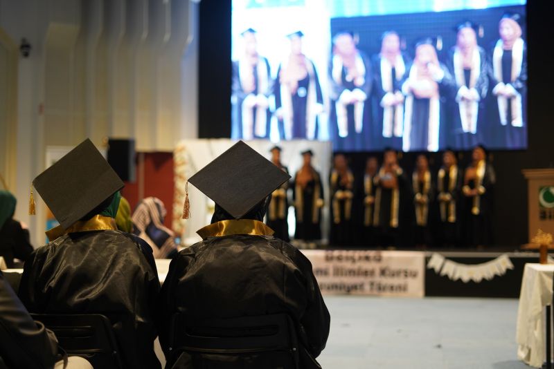 BİF İslami İlimler Kursu 2024 Mezuniyet Töreni