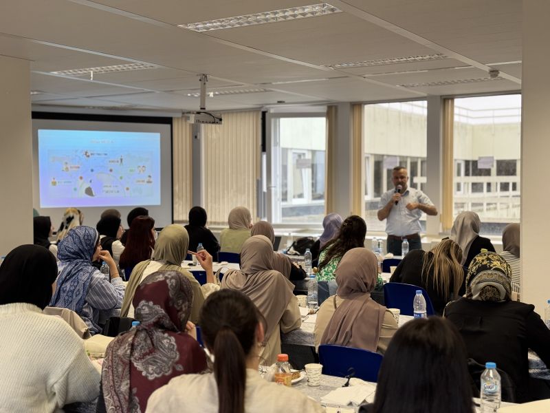 Brüksel'de Aileye Dair Dolu Dolu Üç Gün: BİF'ten Anlamlı Eğitim Programları