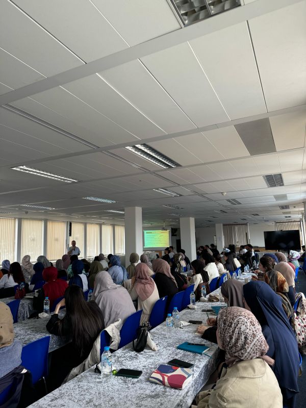 Brüksel'de Aileye Dair Dolu Dolu Üç Gün: BİF'ten Anlamlı Eğitim Programları