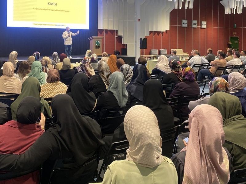 Brüksel'de Aileye Dair Dolu Dolu Üç Gün: BİF'ten Anlamlı Eğitim Programları