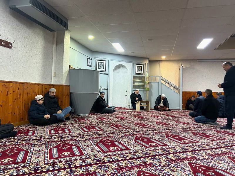 BİF Heusden-Zolder'de Babalar ve Çocuklar Sabah Namazında Buluştu