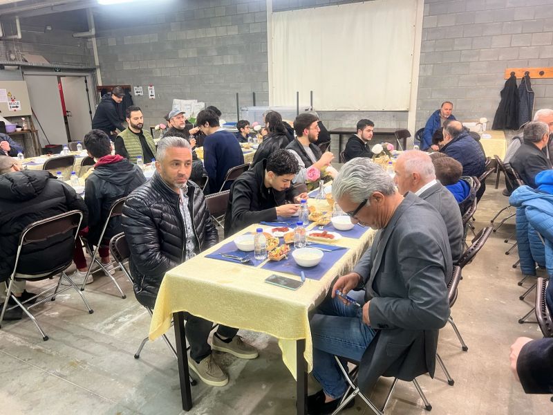 Genk Şubesi Kuran Kursu Yararına İftar Programı