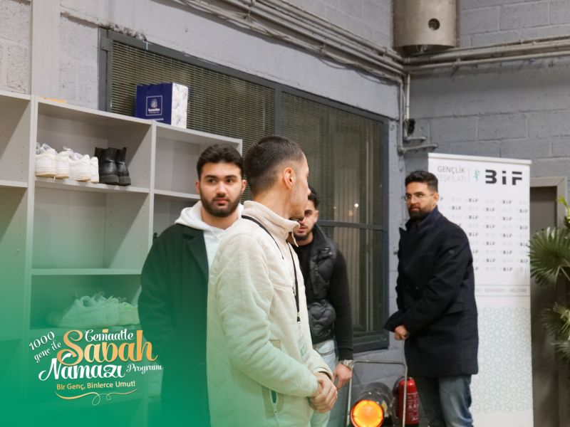 1100 Genç, Anvers Huzur Cami’nde Sabah Namazında Buluştu