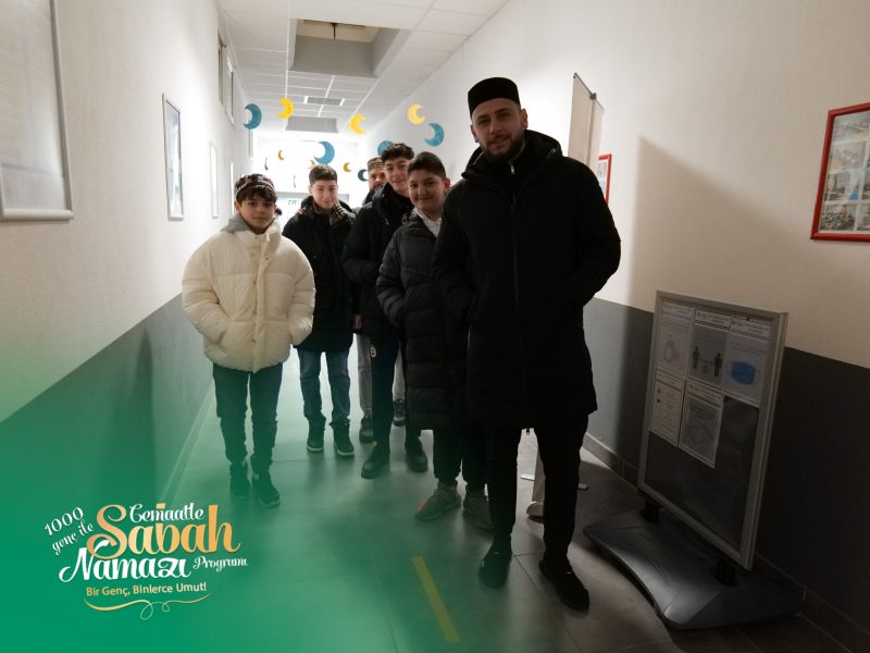 1100 Genç, Anvers Huzur Cami’nde Sabah Namazında Buluştu
