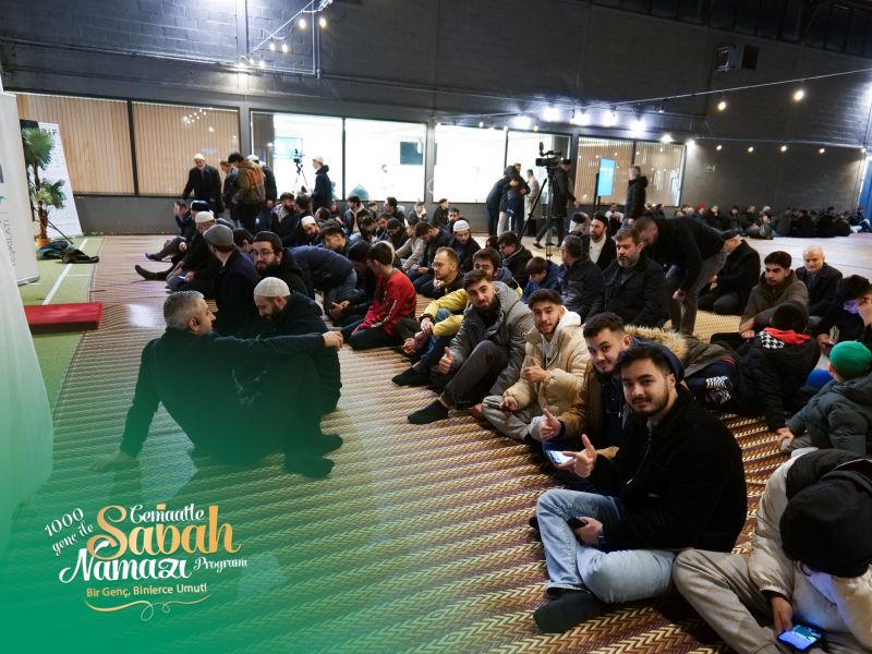 1100 Genç, Anvers Huzur Cami’nde Sabah Namazında Buluştu