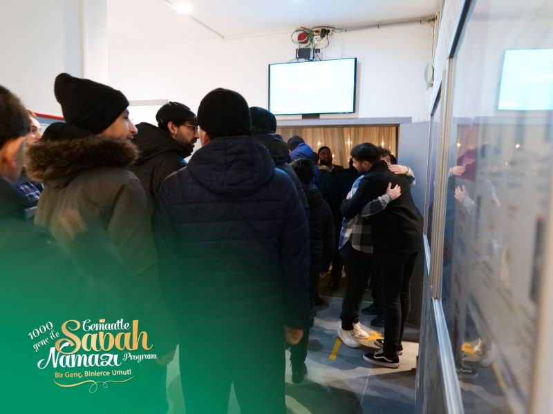 1100 Genç, Anvers Huzur Cami’nde Sabah Namazında Buluştu