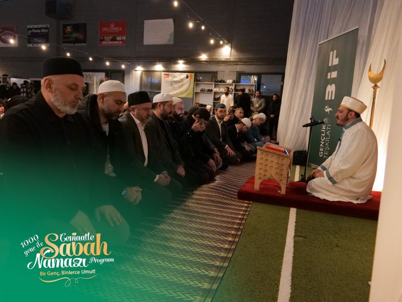 1100 Genç, Anvers Huzur Cami’nde Sabah Namazında Buluştu
