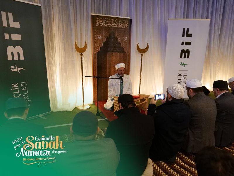 1100 Genç, Anvers Huzur Cami’nde Sabah Namazında Buluştu