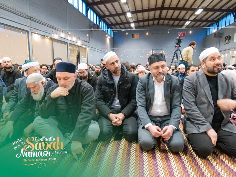 1100 Genç, Anvers Huzur Cami’nde Sabah Namazında Buluştu