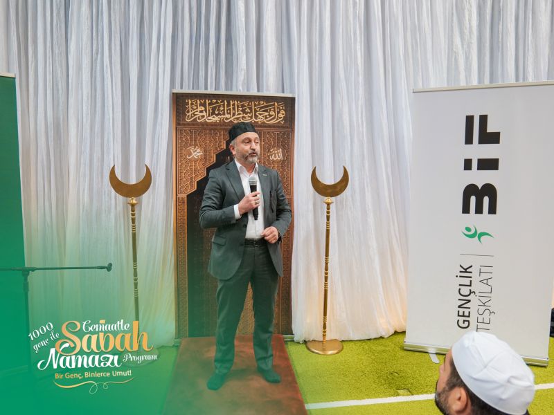 1100 Genç, Anvers Huzur Cami’nde Sabah Namazında Buluştu