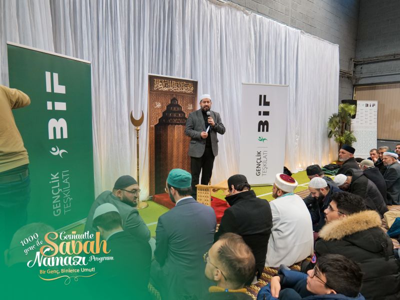 1100 Genç, Anvers Huzur Cami’nde Sabah Namazında Buluştu