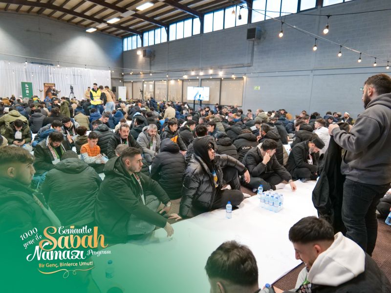 1100 Genç, Anvers Huzur Cami’nde Sabah Namazında Buluştu