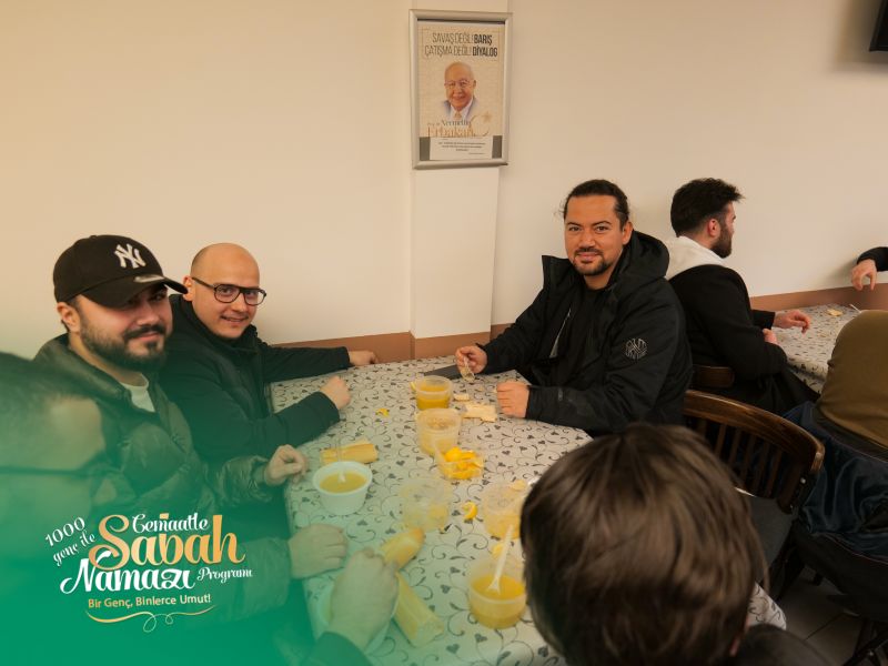 1100 Genç, Anvers Huzur Cami’nde Sabah Namazında Buluştu