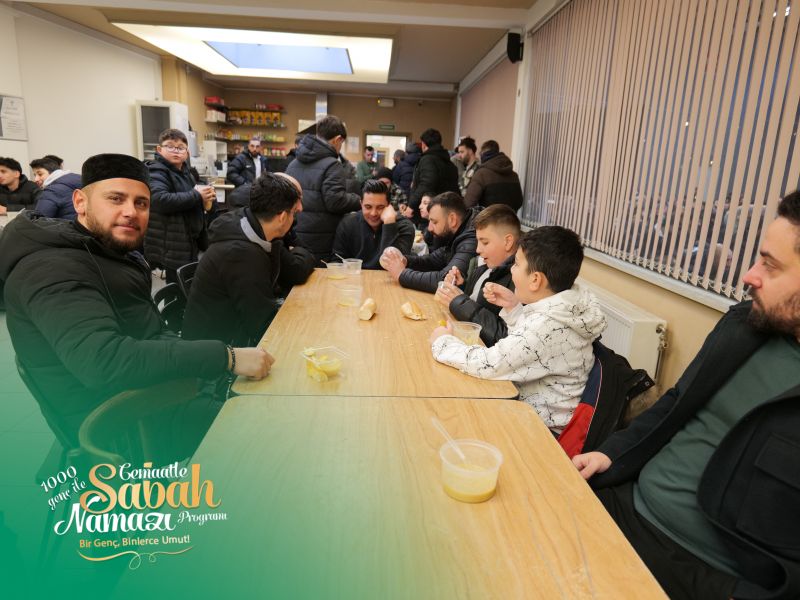 1100 Genç, Anvers Huzur Cami’nde Sabah Namazında Buluştu