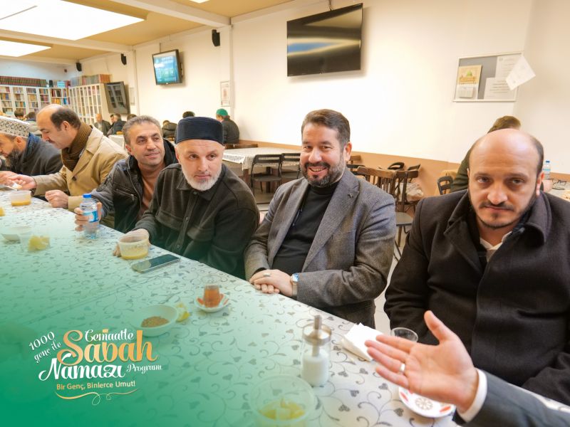 1100 Genç, Anvers Huzur Cami’nde Sabah Namazında Buluştu