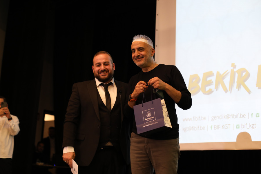 Bekir Develi ile Genç Sohbet