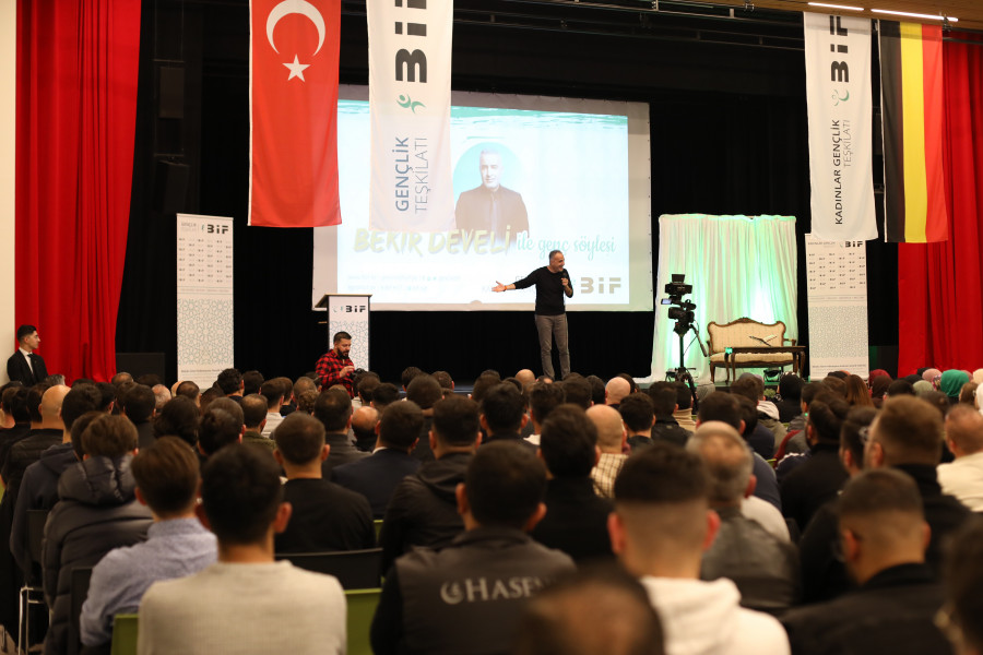 Bekir Develi ile Genç Sohbet