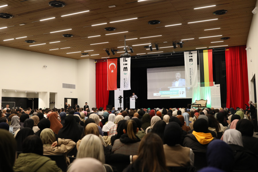 Bekir Develi ile Genç Sohbet