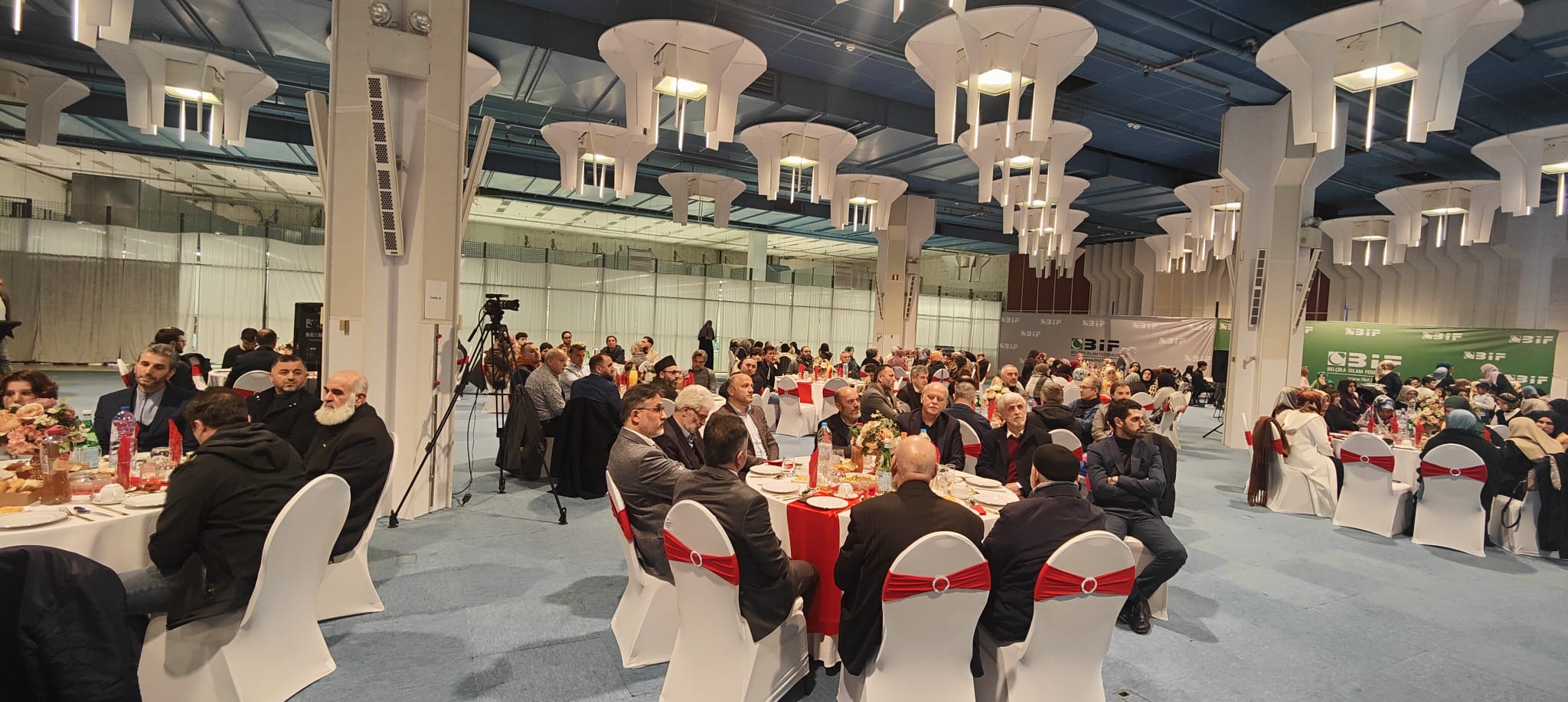 Belçika İslam Federasyonu Geleneksel Kurumsal İftarını Gerçekleştirdi (02.04.23)