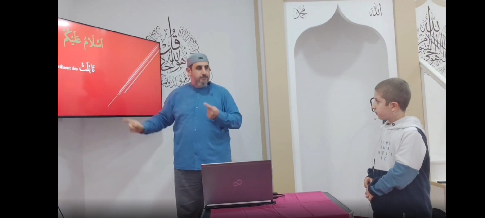 La Louvière Camii'nde Düzenlenen Yarışma: Genç Yetenekler Dini Bilgilerini ve Takım Ruhunu Güçlendirdi